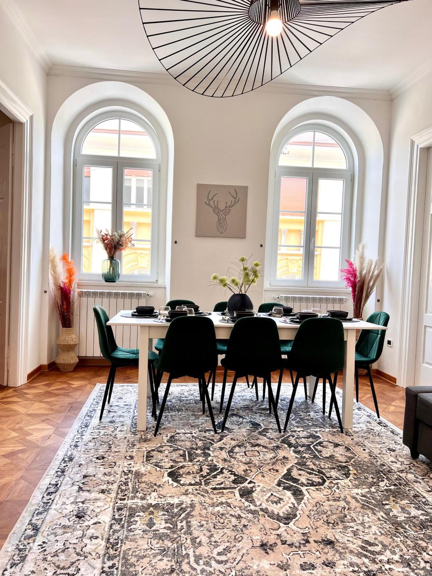 Suite Mitteleuropa Private Parking Триест Екстериор снимка