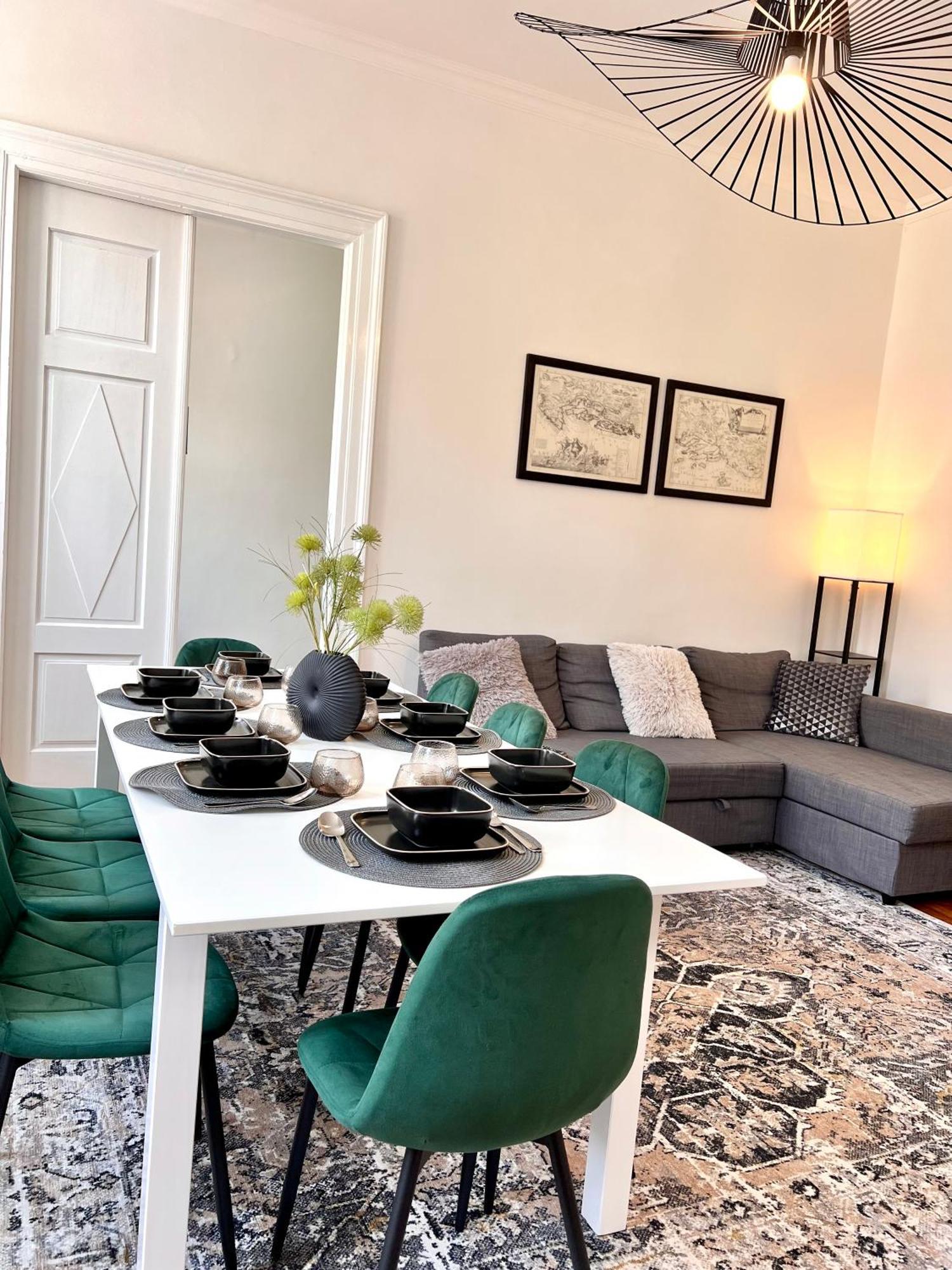 Suite Mitteleuropa Private Parking Триест Екстериор снимка